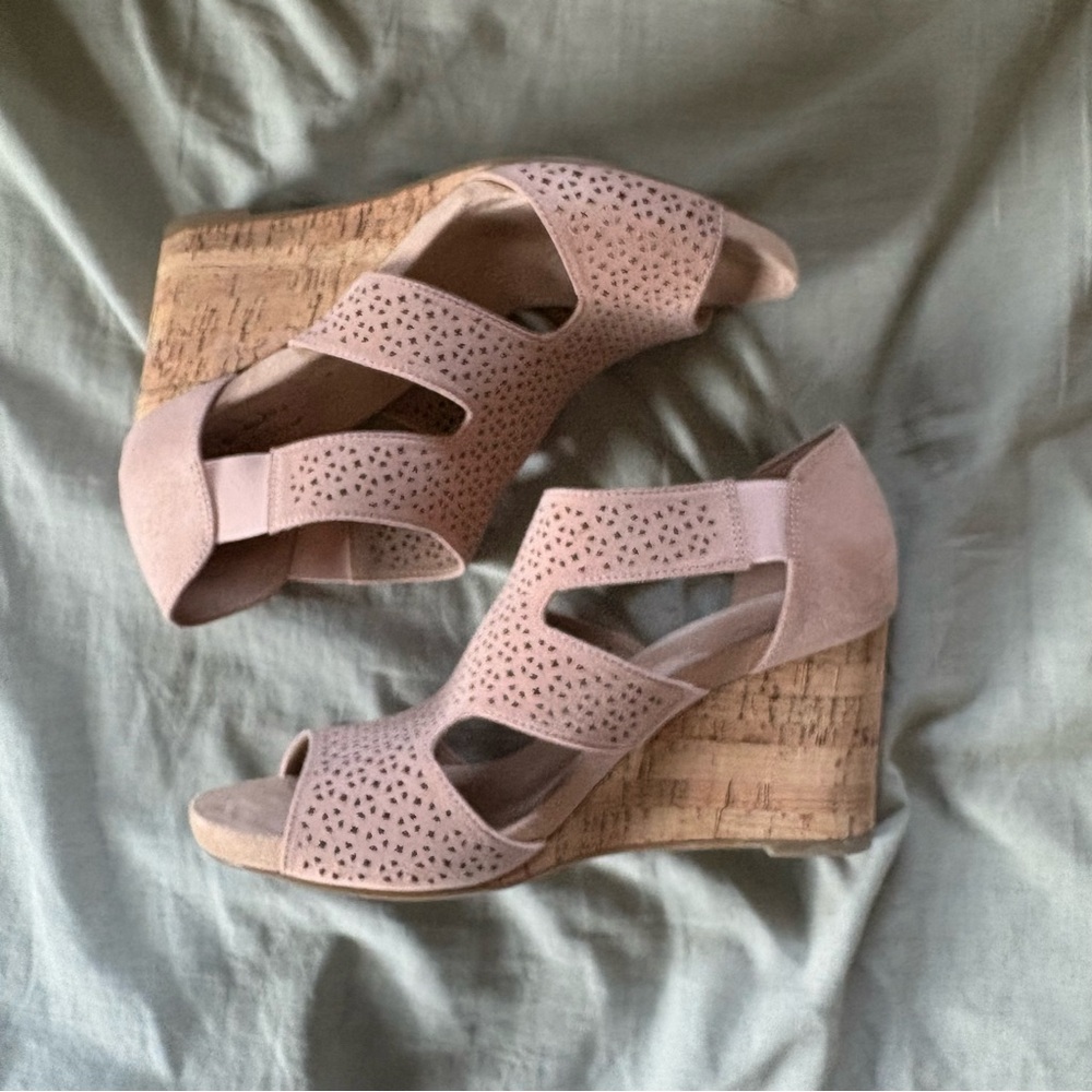 Elegant Pink Wedge Sandals